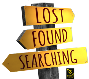 poteau indicateur perdu dans son orientation