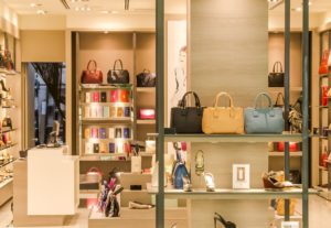 boutique de luxe merchandising