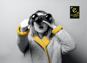 Lycéenne cherche son orientation scolaire