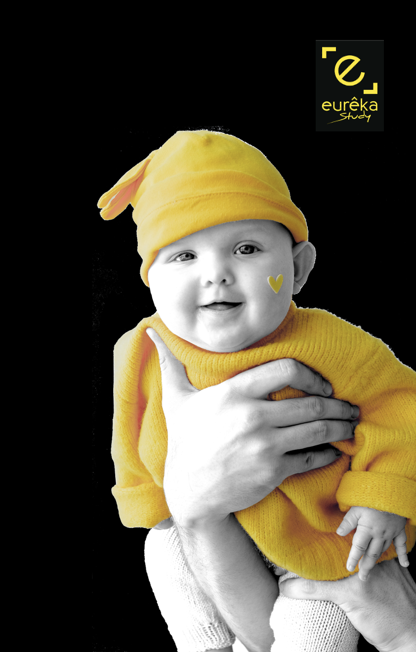 bébé au jaune au couleur d'eureka study naissance